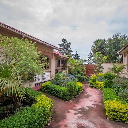 Bushenyi Tuzza Hotel מראה חיצוני תמונה