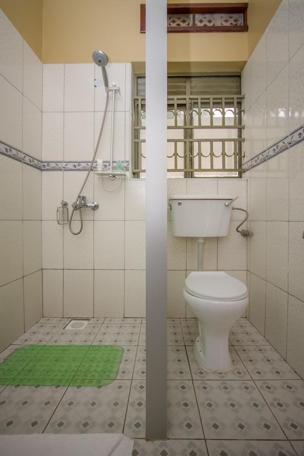 Bushenyi Tuzza Hotel מראה חיצוני תמונה