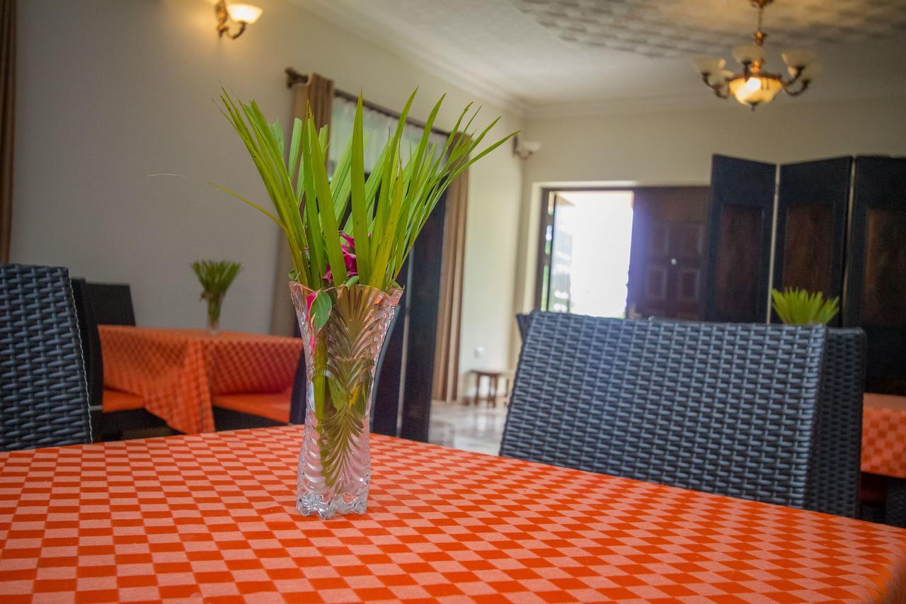 Bushenyi Tuzza Hotel מראה חיצוני תמונה