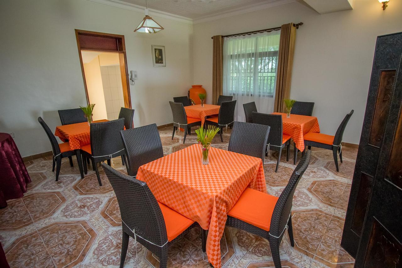 Bushenyi Tuzza Hotel מראה חיצוני תמונה