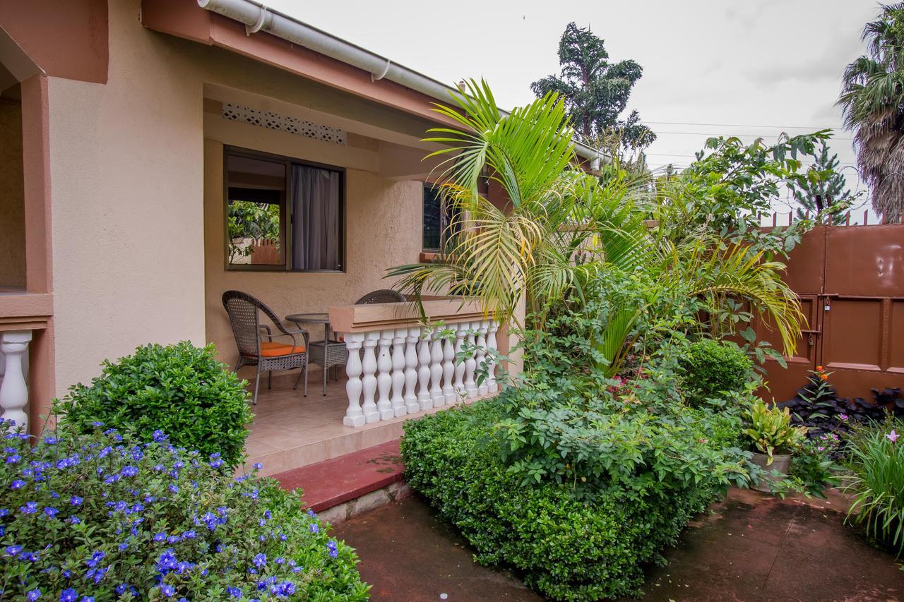 Bushenyi Tuzza Hotel מראה חיצוני תמונה
